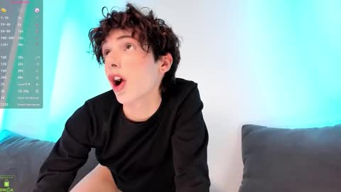 Snapshot of colestorm chatting on 10-11-25, 08:40 COLE online show from 10-11-25, 08:40