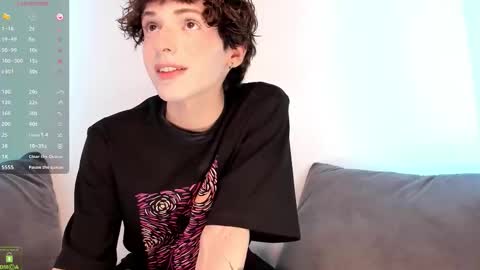 Snapshot of colestorm chatting on 10-18-25, 08:53 COLE online show from 10-18-25, 08:53