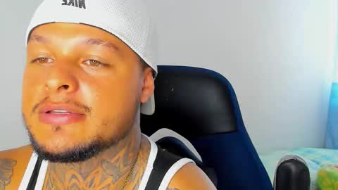 colin_fox1 online show from 03-17-26, 05:38