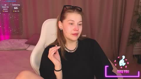 Collen Mon Tue Wed Thu Fri GMT 3 0300am - 0900am  online show from 03-05-26, 05:09