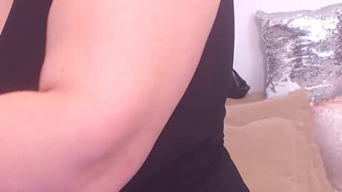 Snapshot of college_dream_bbw chatting on 03-01-25, 05:20 Maddison online show from 03-01-25, 05:20