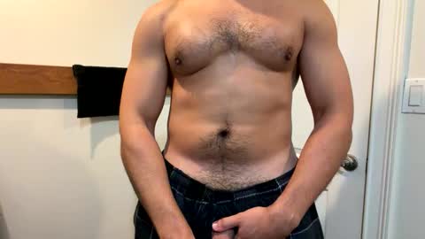 Snapshot of college_fundz chatting on 10-09-25, 03:37 Mikey online show from 10-09-25, 03:37