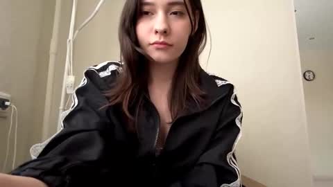 Snapshot of colleneqadir chatting on 12-16-25, 11:26 Misa 3 online show from 12-16-25, 11:26