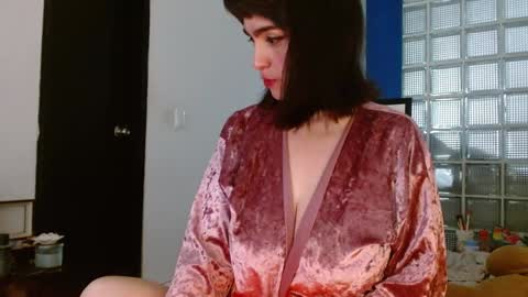 Snapshot of collette_beaufoy chatting on 01-20-25, 02:25 Collette online show from 01-20-25, 02:25