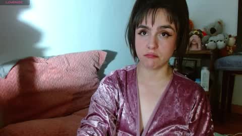 Snapshot of collette_beaufoy chatting on 11-16-25, 06:41 Collette online show from 11-16-25, 06:41