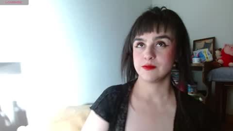 Snapshot of collette_beaufoy chatting on 11-23-25, 06:46 Collette online show from 11-23-25, 06:46