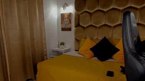 Snapshot of collins_emmett chatting on 04-01-26, 05:19 EMMETT COLLINS online show from 04-01-26, 05:19