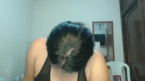Snapshot of colombi4spice chatting on 05-15-26, 08:49 viviana online show from 05-15-26, 08:49