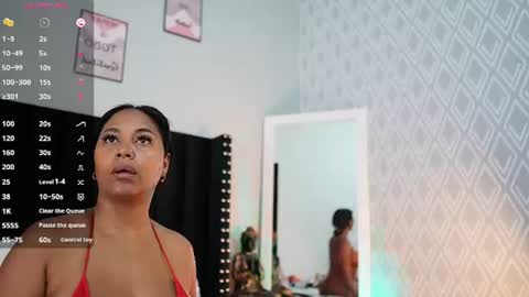 Snapshot of colombia_mommy_ chatting on 07-22-26, 12:19 GRETCHEN online show from 07-22-26, 12:19