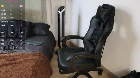 colombianmuscle8 online show from 02-16-25, 07:27