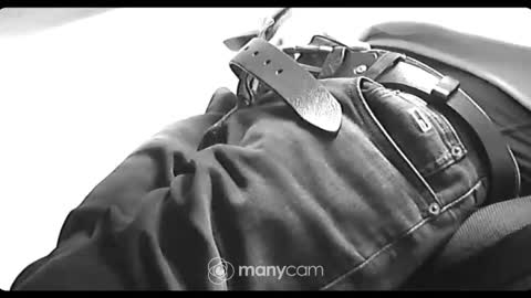 Snapshot of colonel18 chatting on 12-17-25, 09:26 Mike online show from 12-17-25, 09:26