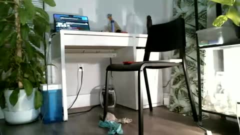 Snapshot of colorfullydark chatting on 03-03-25, 12:26 Noni online show from 03-03-25, 12:26