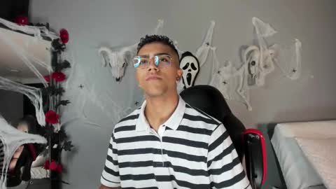 Snapshot of colstorw_ chatting on 10-30-25, 10:38 colstorw_ online show from 10-30-25, 10:38