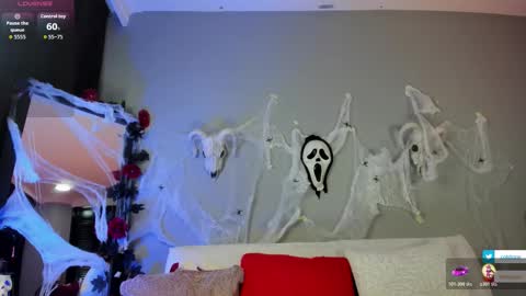 Snapshot of colstorw_ chatting on 10-31-25, 10:38 colstorw_ online show from 10-31-25, 10:38