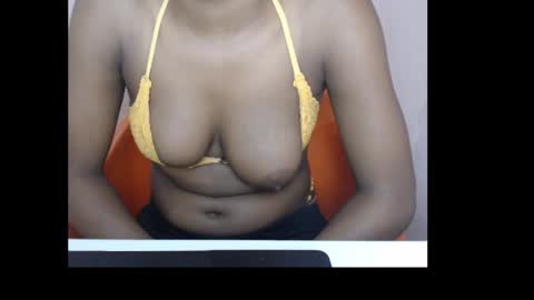 Snapshot of coltish_sexy chatting on 10-10-25, 11:15 coltish_sexy online show from 10-10-25, 11:15