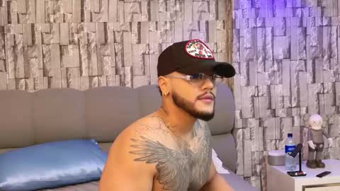 Snapshot of colton_mars chatting on 09-16-25, 02:45 Jhoan online show from 09-16-25, 02:45