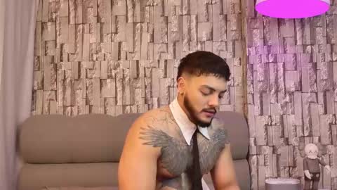 Snapshot of colton_mars chatting on 09-30-25, 04:50 Jhoan online show from 09-30-25, 04:50