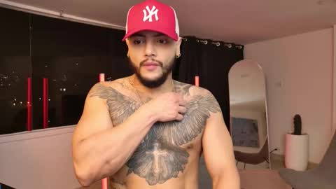 Snapshot of colton_mars chatting on 10-21-25, 04:13 Jhoan online show from 10-21-25, 04:13