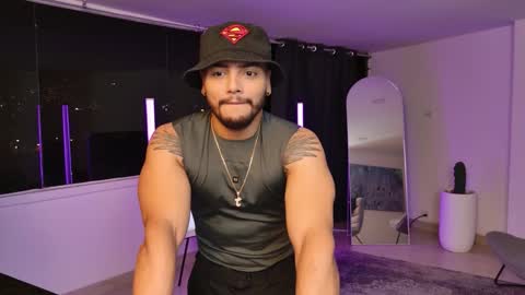 Snapshot of colton_mars chatting on 11-11-25, 04:34 Jhoan online show from 11-11-25, 04:34