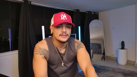 Snapshot of colton_mars chatting on 12-16-25, 07:13 Jhoan online show from 12-16-25, 07:13