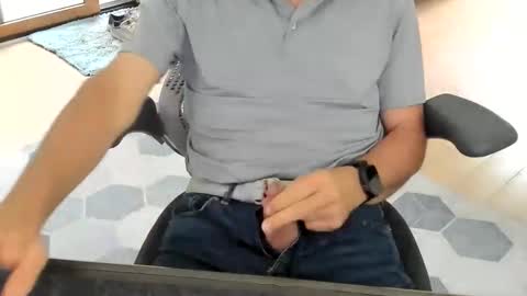 Colt online show from 05-26-26, 12:34
