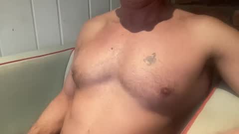 Snapshot of comfides1 chatting on 02-16-25, 01:05 comfides1 online show from 02-16-25, 01:05