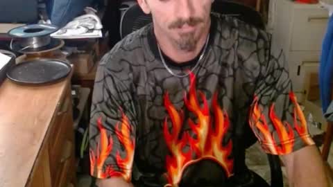 Snapshot of comic_king27 chatting on 02-19-25, 08:20 Nelson or ComicKing and sometime Peachy143 online show from 02-19-25, 08:20