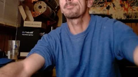 Snapshot of comic_king27 chatting on 03-04-25, 11:08 Nelson or ComicKing and sometime Peachy143 online show from 03-04-25, 11:08