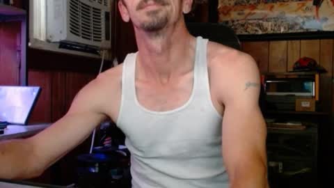 Snapshot of comic_king27 chatting on 09-21-25, 12:07 Nelson or ComicKing and sometime Peachy143 online show from 09-21-25, 12:07