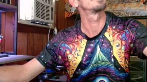 Snapshot of comic_king27 chatting on 09-26-25, 02:54 Nelson or ComicKing and sometime Peachy143 online show from 09-26-25, 02:54