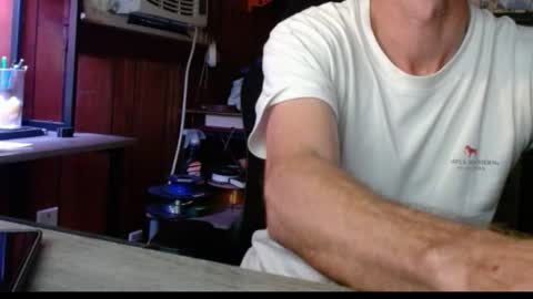 Snapshot of comic_king27 chatting on 10-09-25, 10:52 Nelson or ComicKing and sometime Peachy143 online show from 10-09-25, 10:52