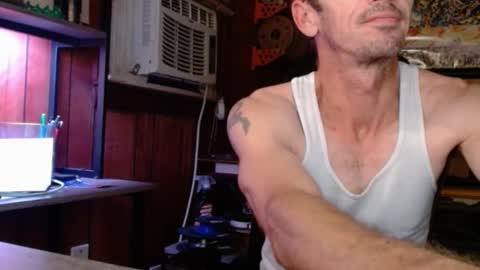 Snapshot of comic_king27 chatting on 10-14-25, 12:33 Nelson or ComicKing and sometime Peachy143 online show from 10-14-25, 12:33