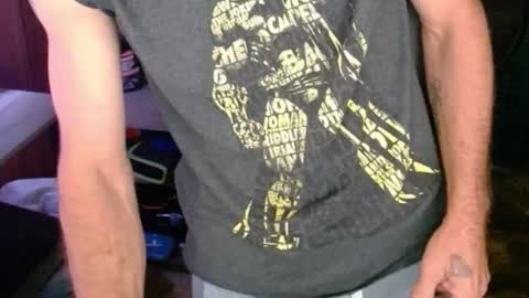 Snapshot of comic_king27 chatting on 10-18-25, 12:17 Nelson or ComicKing and sometime Peachy143 online show from 10-18-25, 12:17