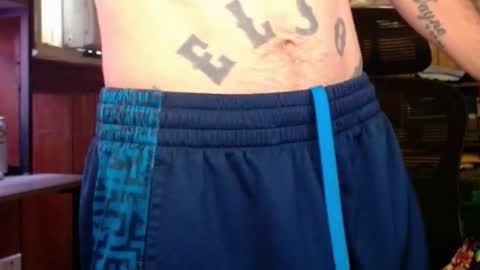 Snapshot of comic_king27 chatting on 10-19-25, 01:12 Nelson or ComicKing and sometime Peachy143 online show from 10-19-25, 01:12