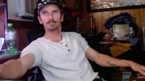 Snapshot of comic_king27 chatting on 12-15-25, 12:04 Nelson or ComicKing and sometime Peachy143 online show from 12-15-25, 12:04