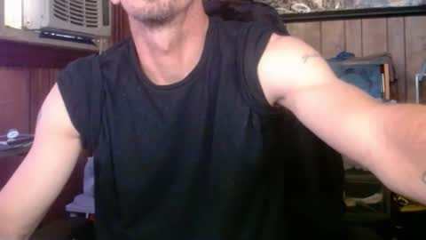 Snapshot of comic_king27 chatting on 04-12-26, 11:48 Nelson or ComicKing and sometime Peachy143 online show from 04-12-26, 11:48