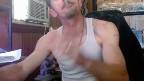 Snapshot of comic_king27 chatting on 04-14-26, 10:05 Nelson or ComicKing and sometime Peachy143 online show from 04-14-26, 10:05