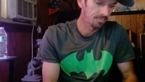 Snapshot of comic_king27 chatting on 04-28-26, 11:48 Nelson or ComicKing and sometime Peachy143 online show from 04-28-26, 11:48