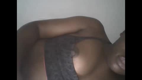 Snapshot of comicalcara chatting on 01-13-25, 07:00 Cara online show from 01-13-25, 07:00