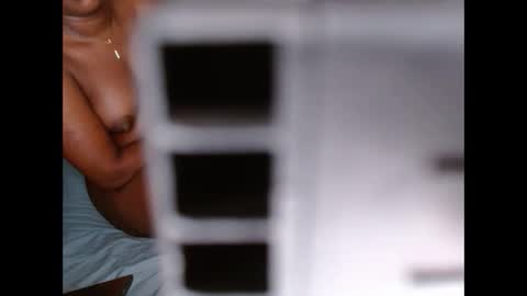 Snapshot of comicalcara chatting on 11-09-25, 08:34 Cara online show from 11-09-25, 08:34