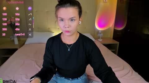 Snapshot of completee_fool chatting on 10-20-25, 01:17 completee_fool online show from 10-20-25, 01:17