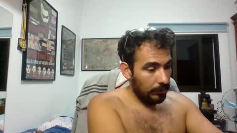 Snapshot of conejero_37 chatting on 10-06-25, 10:23 Jesus online show from 10-06-25, 10:23
