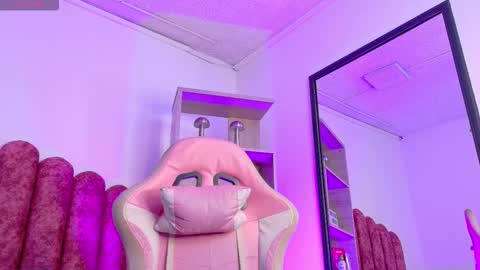 conejita_420_ online show from 12-19-25, 08:38