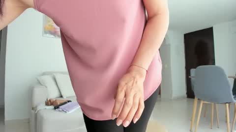 Snapshot of conie28_ chatting on 09-25-25, 06:33 conie28 online show from 09-25-25, 06:33