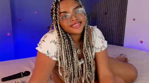 conielaurenth online show from 02-18-25, 02:16