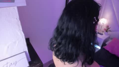 Snapshot of conjuring_ chatting on 11-20-25, 03:18 conjuring_ online show from 11-20-25, 03:18