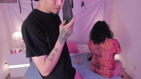 Snapshot of conjuring_ chatting on 11-22-25, 03:38 conjuring_ online show from 11-22-25, 03:38