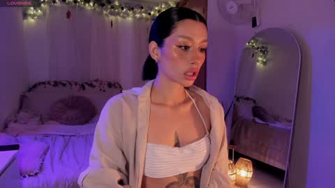 Snapshot of connie_deep chatting on 12-19-24, 01:07 connie    online show from 12-19-24, 01:07