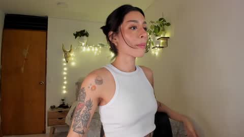 Snapshot of connie_deep chatting on 01-16-25, 01:36 connie    online show from 01-16-25, 01:36