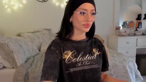 Snapshot of connie_deep chatting on 02-09-25, 01:14 connie    online show from 02-09-25, 01:14